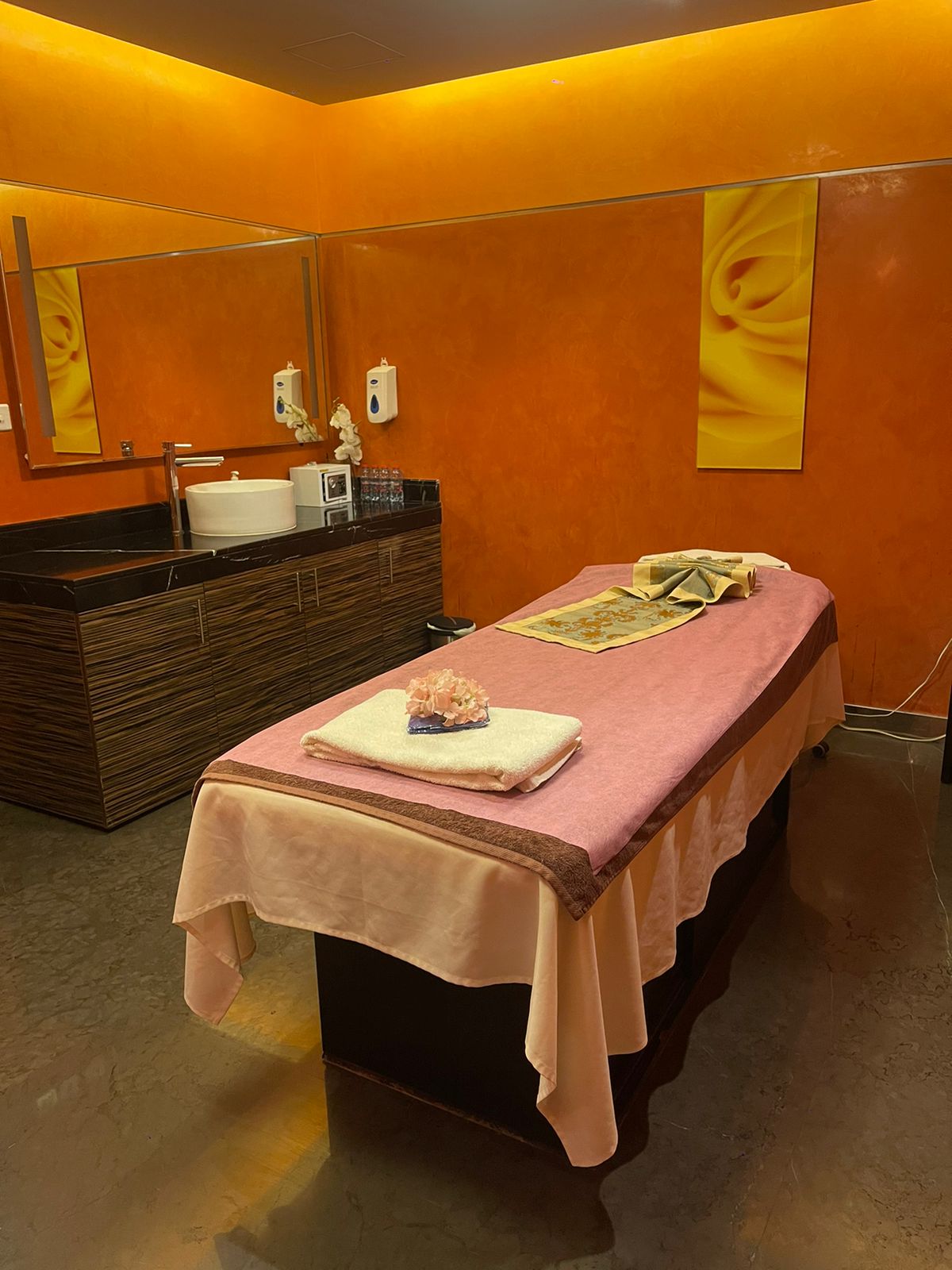 massage-in-businessbay